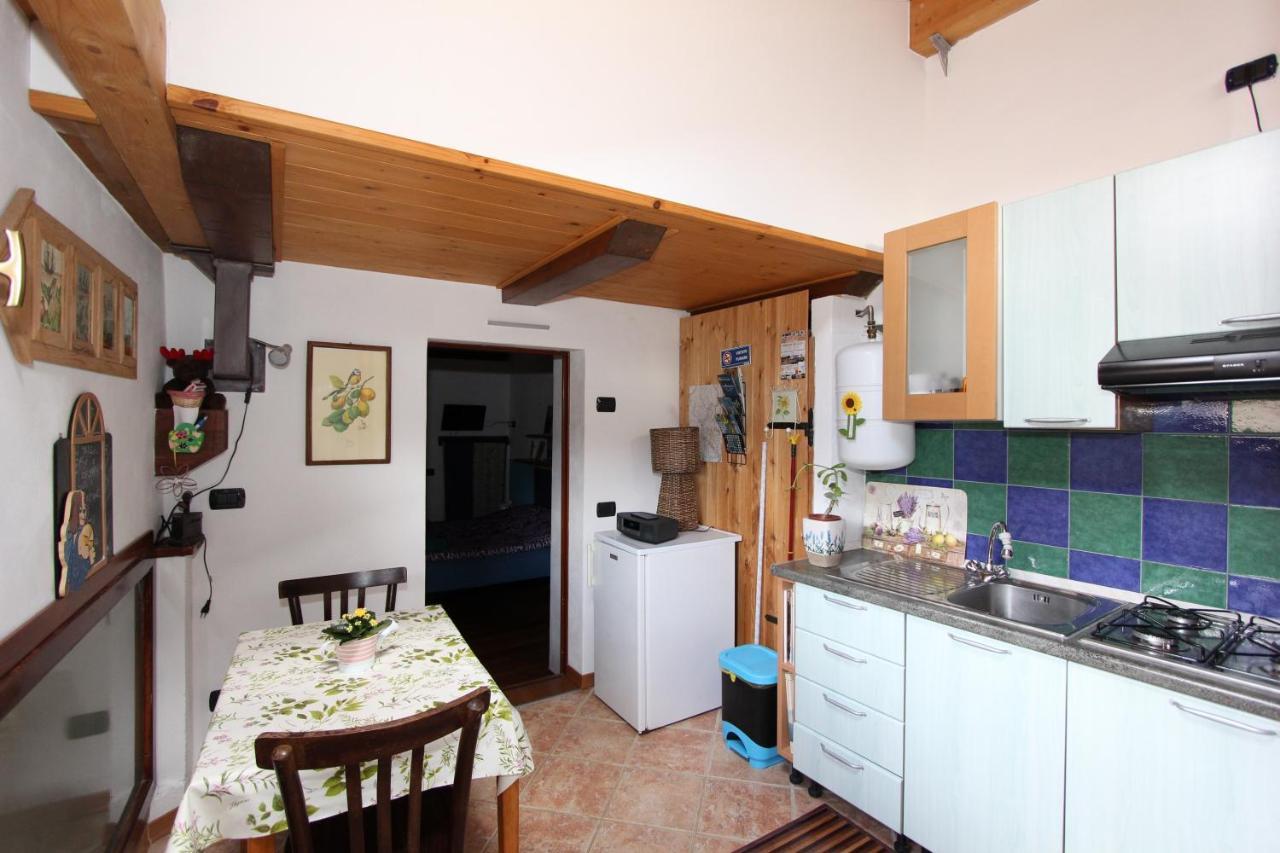 Cossogno B&B Il Castello Lago Maggiore Con Terrazza المظهر الخارجي الصورة