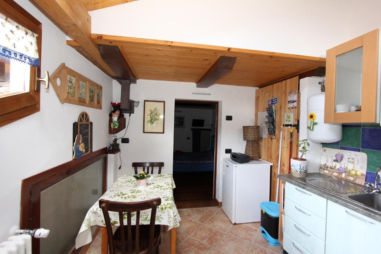 Cossogno B&B Il Castello Lago Maggiore Con Terrazza المظهر الخارجي الصورة