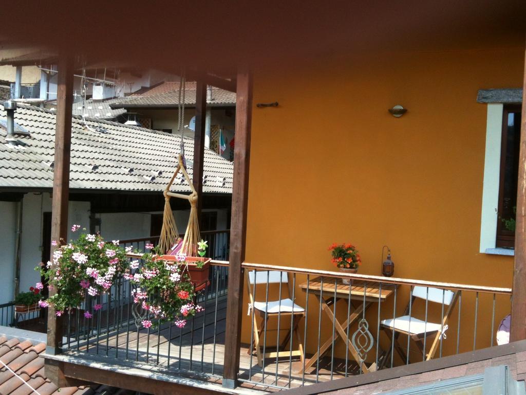 Cossogno B&B Il Castello Lago Maggiore Con Terrazza الغرفة الصورة