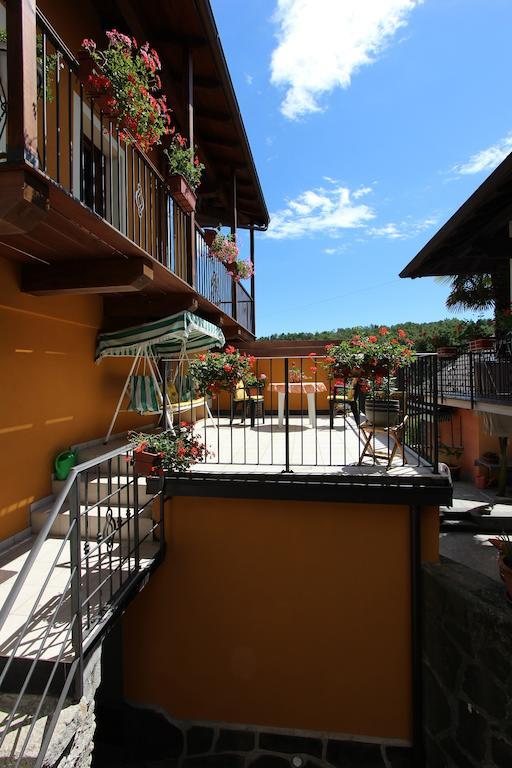 Cossogno B&B Il Castello Lago Maggiore Con Terrazza الغرفة الصورة