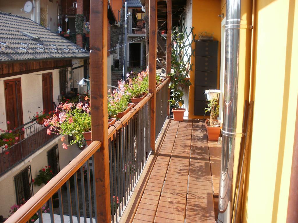 Cossogno B&B Il Castello Lago Maggiore Con Terrazza الغرفة الصورة